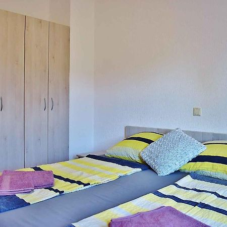 Apartment In Lopar/Insel Rab 17739 Esterno foto