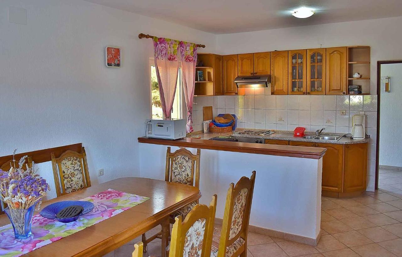 Apartment In Lopar/Insel Rab 17739 Esterno foto
