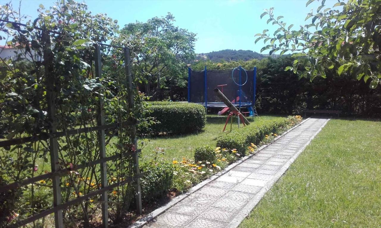 Apartment In Lopar/Insel Rab 17739 Esterno foto