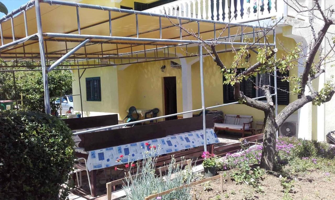 Apartment In Lopar/Insel Rab 17739 Esterno foto